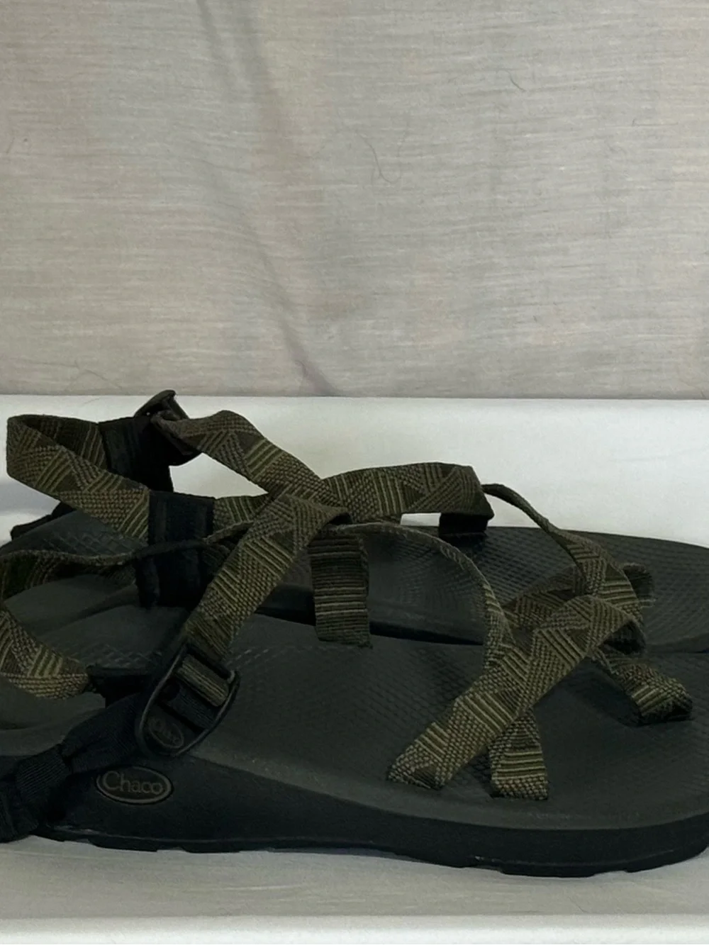 Chaco Z/1 Classic Men’s Size 10 Olive Adjustable Hiking Sandals